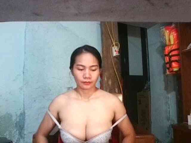 EllaShow93 webcam