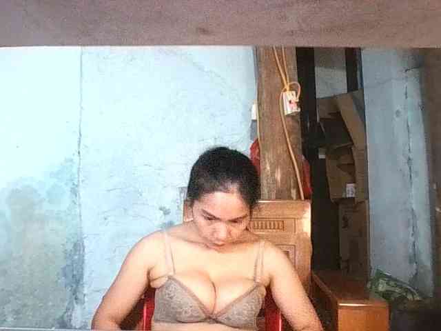 EllaShow93