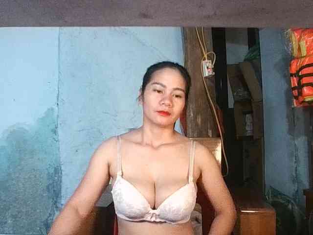 EllaShow93 webcam