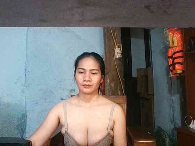EllaShow93 webcam