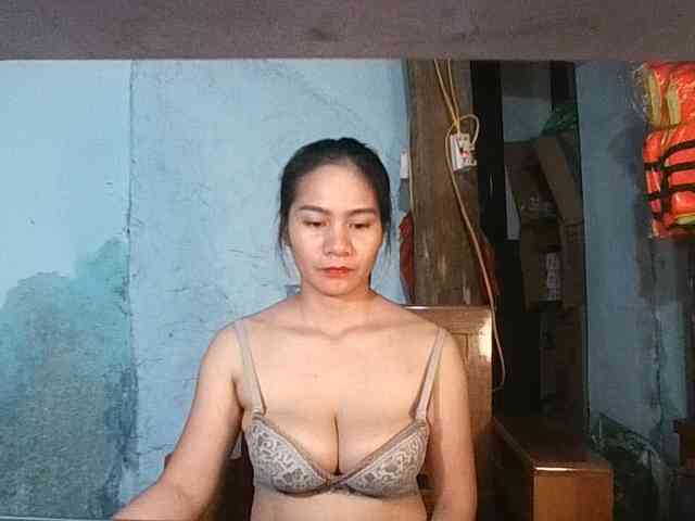 EllaShow93 webcam