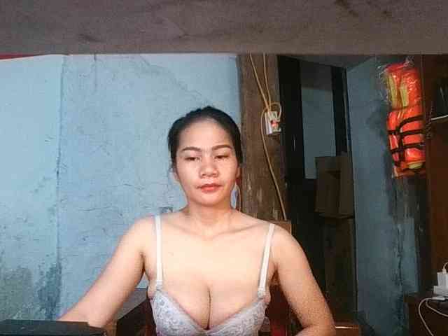 EllaShow93 webcam