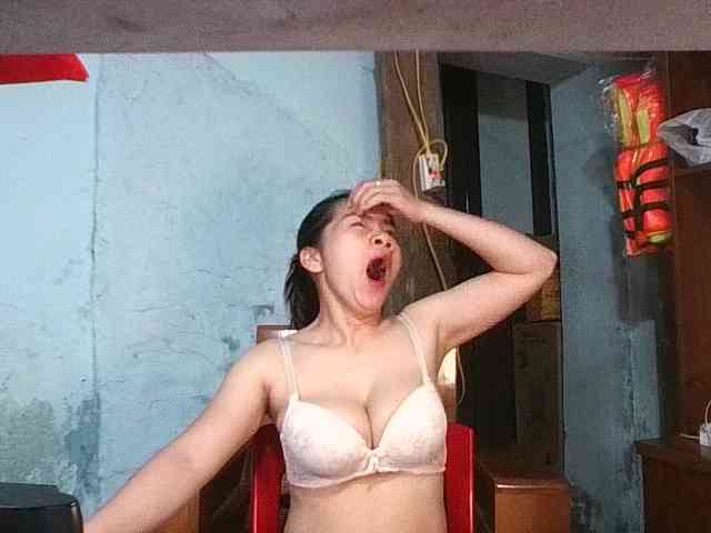 EllaShow93