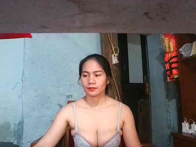 EllaShow93 webcam
