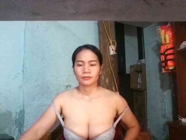 EllaShow93 webcam