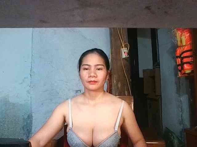 EllaShow93 webcam