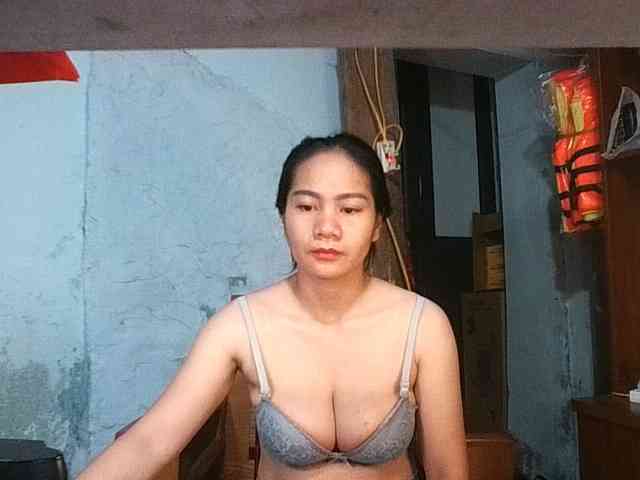 EllaShow93 webcam