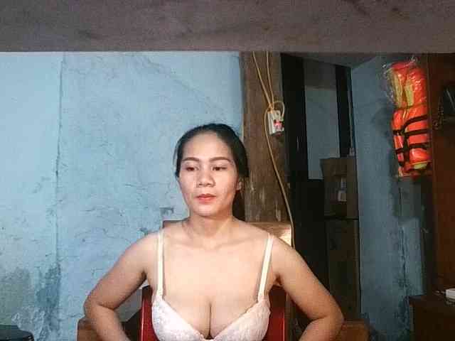 EllaShow93 webcam
