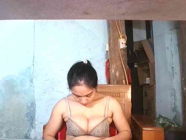 EllaShow93