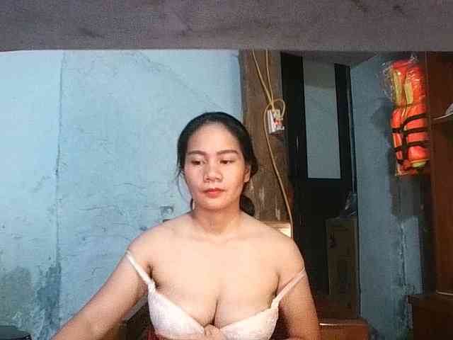 EllaShow93 webcam