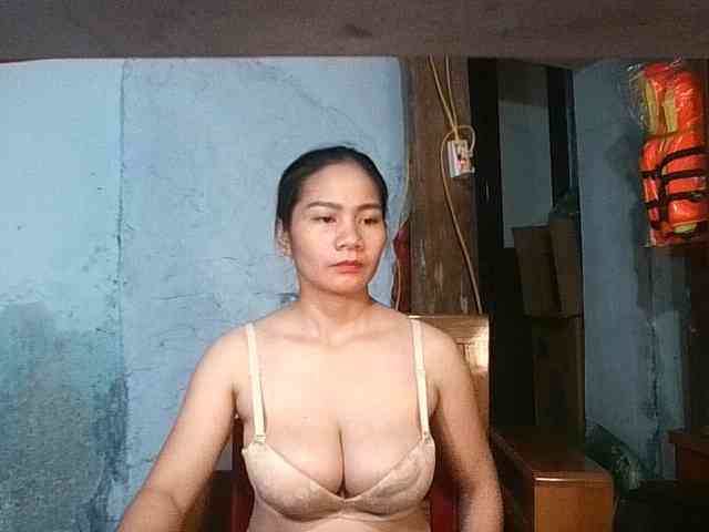 EllaShow93 webcam