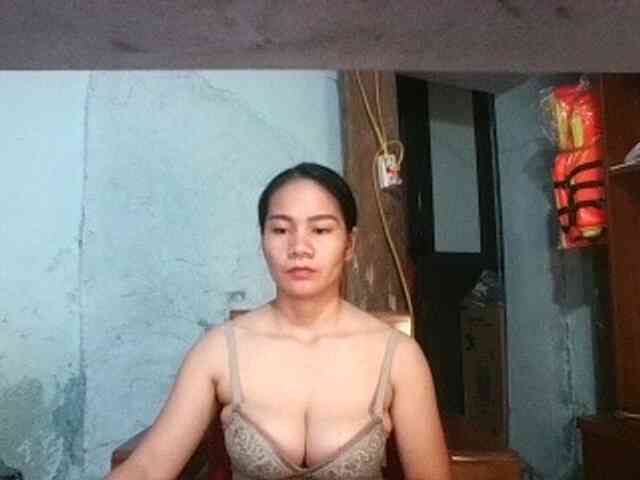 EllaShow93 webcam