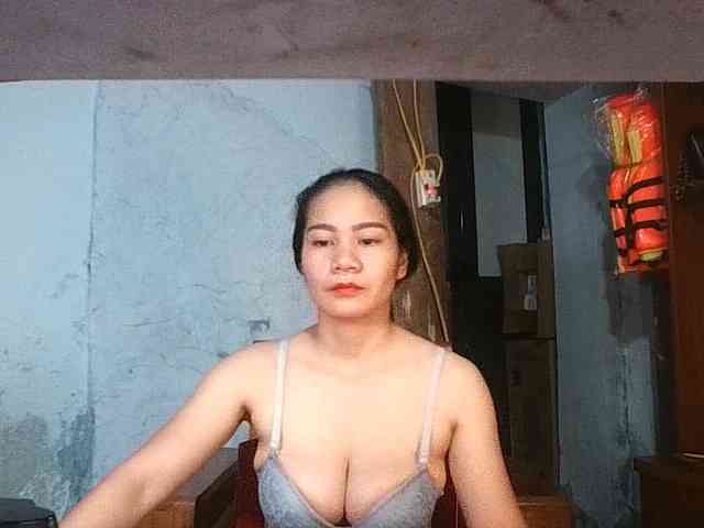 EllaShow93 webcam
