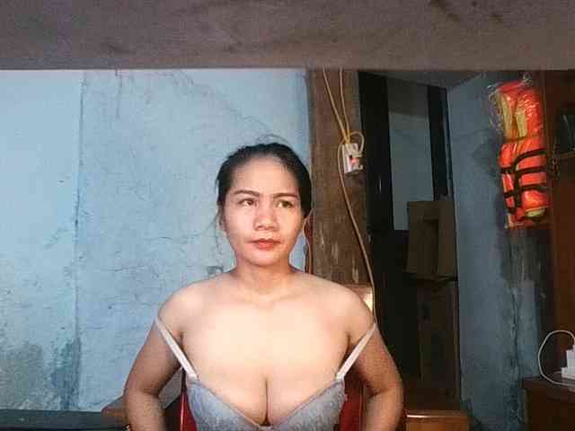 EllaShow93 webcam
