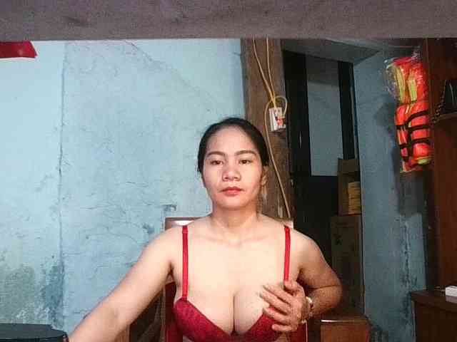 EllaShow93 webcam
