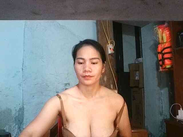 EllaShow93 webcam