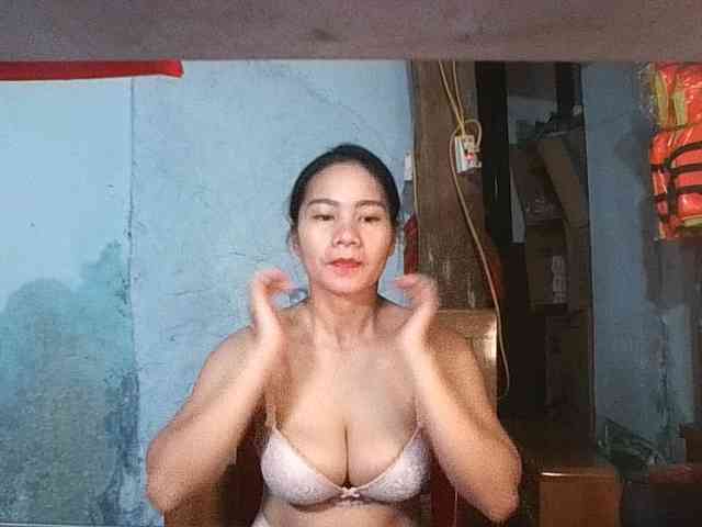 EllaShow93 webcam