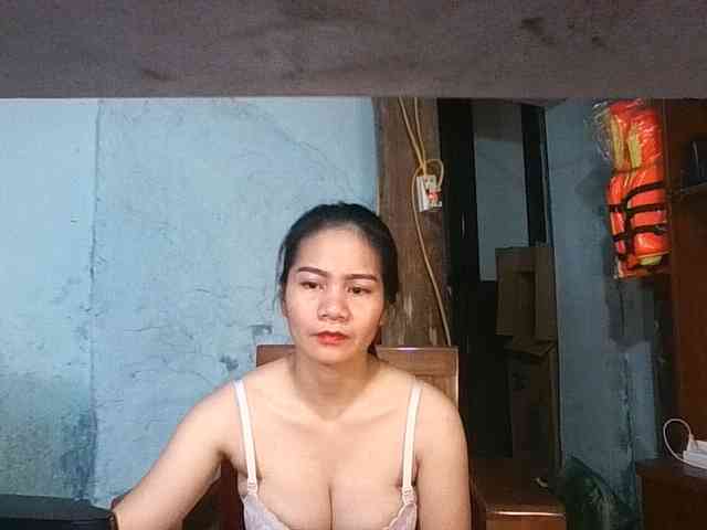 EllaShow93 webcam