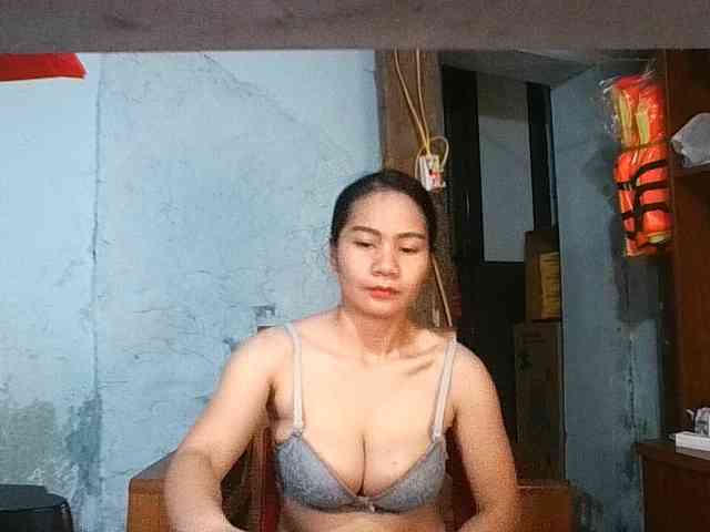EllaShow93 webcam