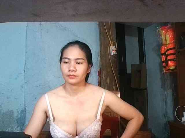 EllaShow93 webcam