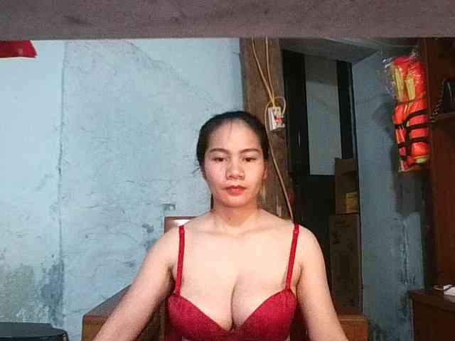 EllaShow93 webcam
