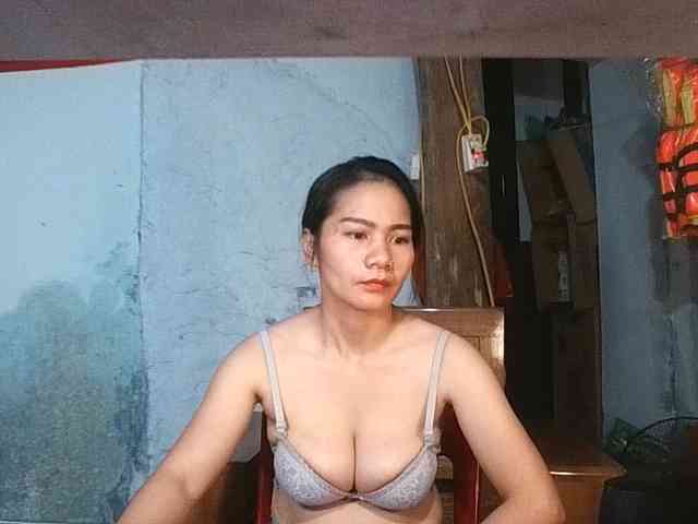 EllaShow93 webcam