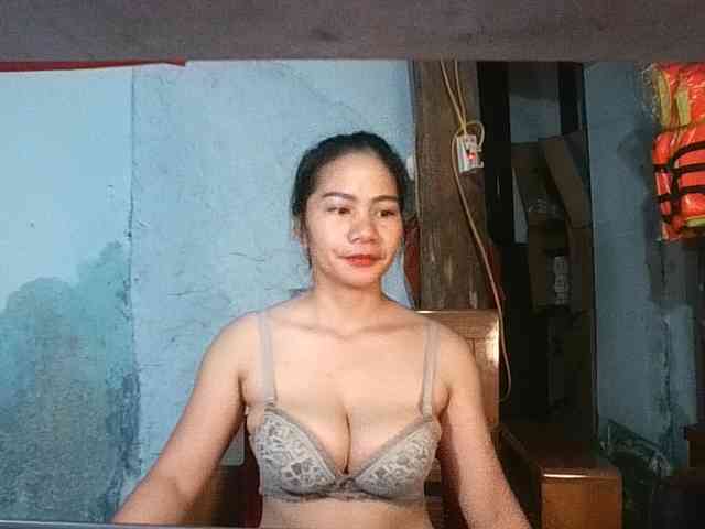 EllaShow93 webcam
