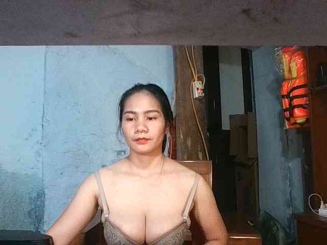 EllaShow93 webcam