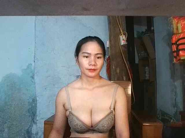 EllaShow93 webcam