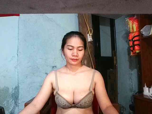 EllaShow93 webcam