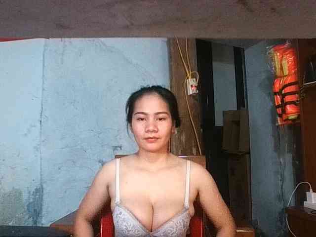 EllaShow93 webcam