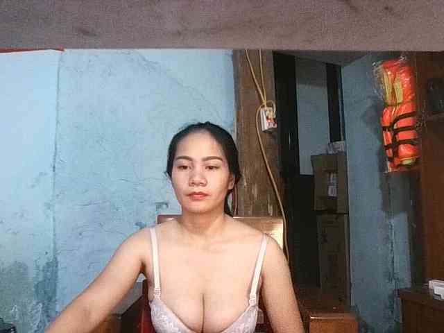 EllaShow93 webcam