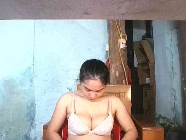 EllaShow93