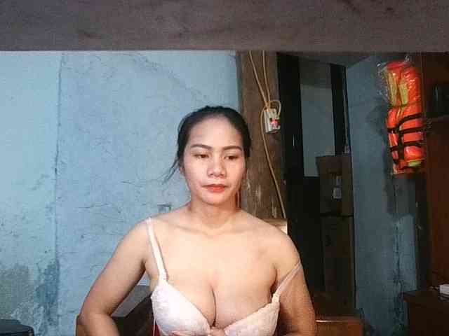 EllaShow93 webcam