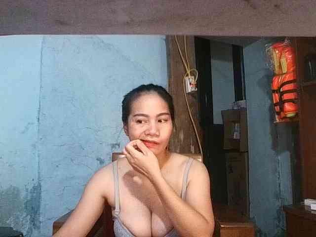 EllaShow93 webcam
