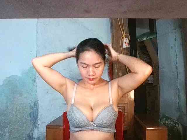EllaShow93