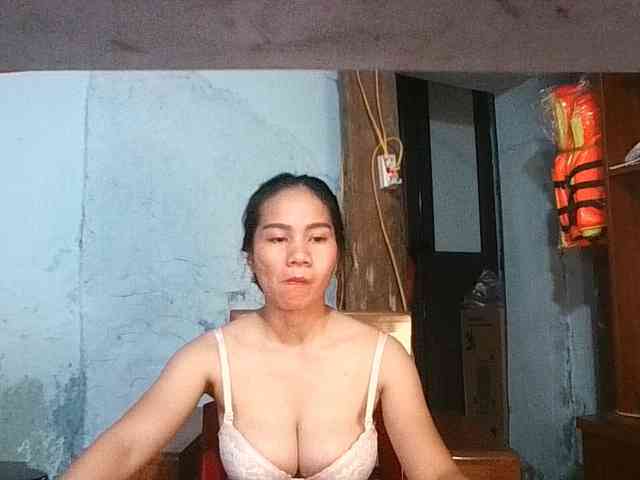 EllaShow93 webcam