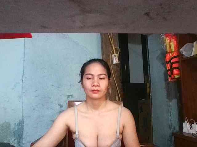 EllaShow93 webcam
