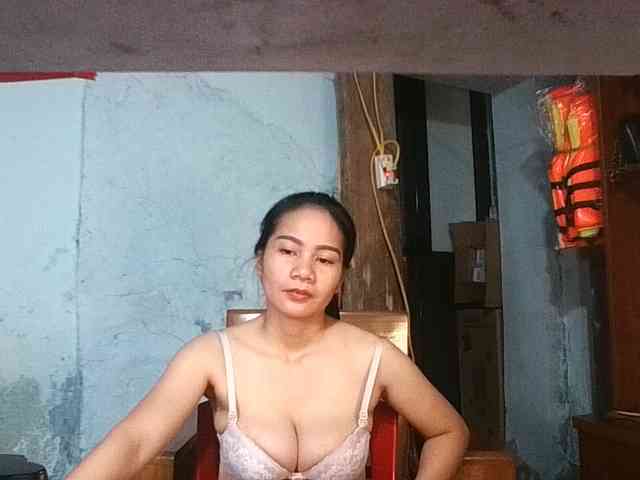 EllaShow93 webcam
