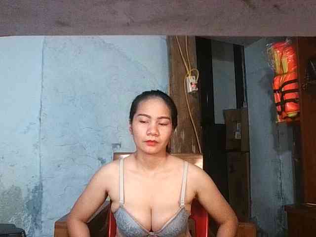 EllaShow93 webcam