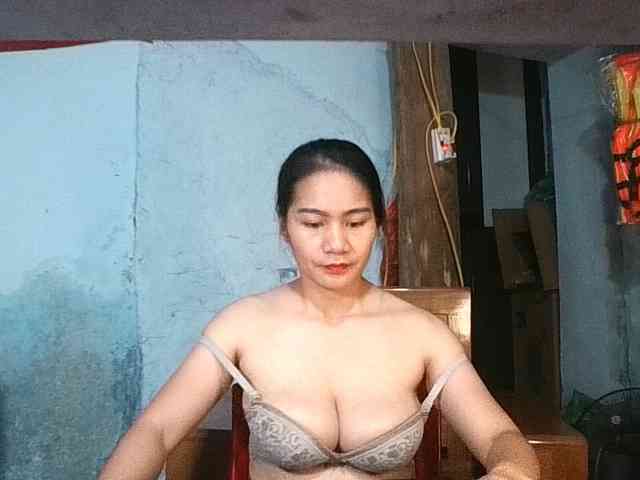 EllaShow93 webcam