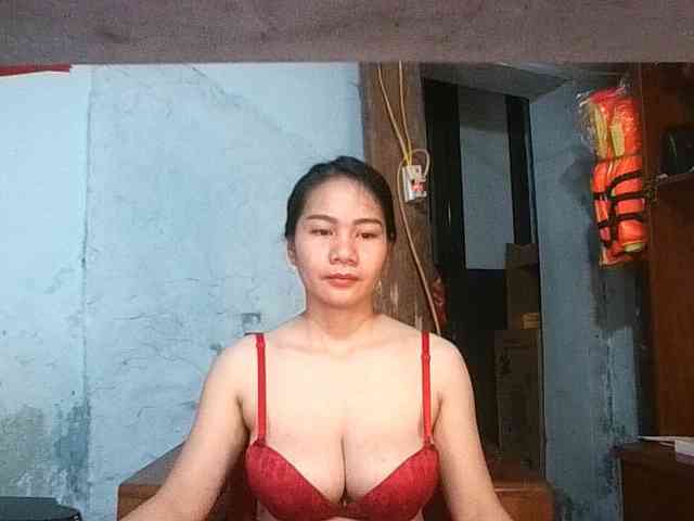 EllaShow93 webcam