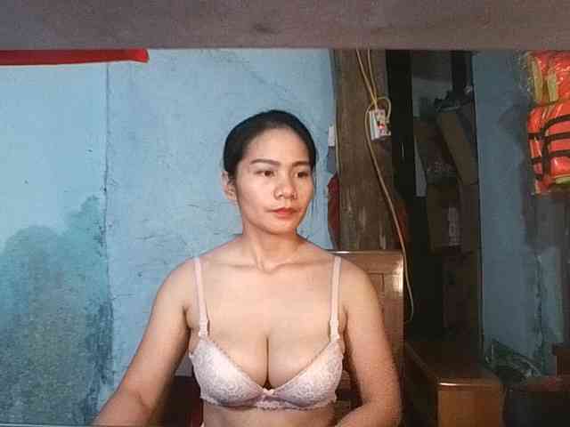 EllaShow93 webcam