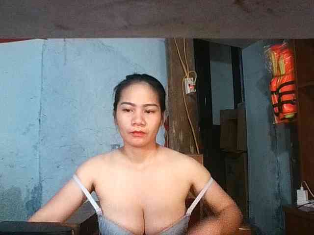 EllaShow93 webcam
