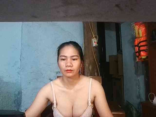 EllaShow93 webcam