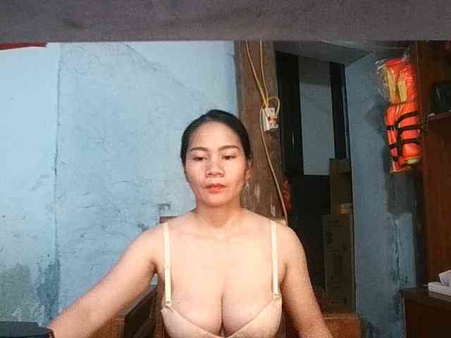 EllaShow93 webcam