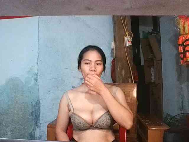 EllaShow93 webcam