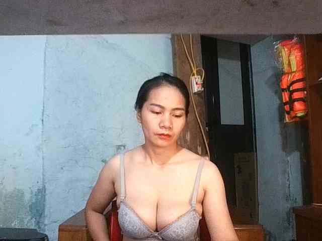 EllaShow93 webcam