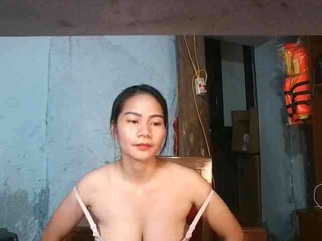 EllaShow93 webcam