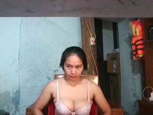 EllaShow93 webcam